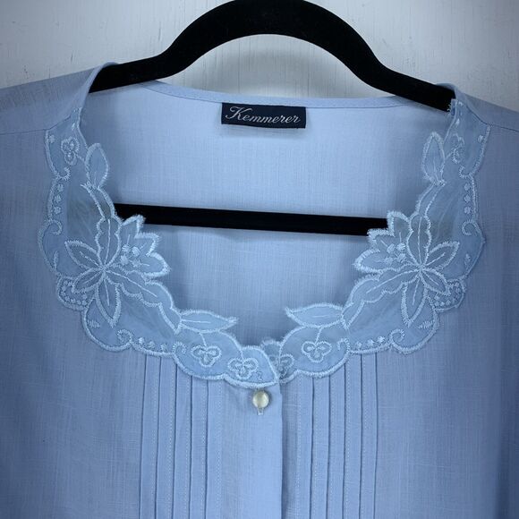 Kemmerer Womens Medium Button Up Blouse Pintuck Floral Appliqué Cottagecore Blue - Picture 2 of 7
